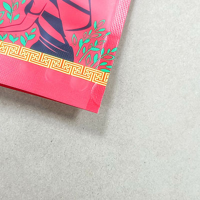 من السهل أن تمزق عبوات الغذاء الأكياس القائمة مع الغطاء الألومنيزي